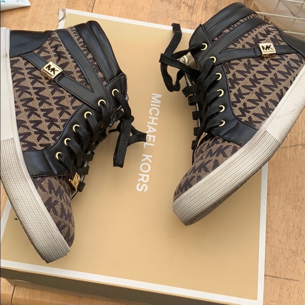 Michael Kors Women’s tennis shoe